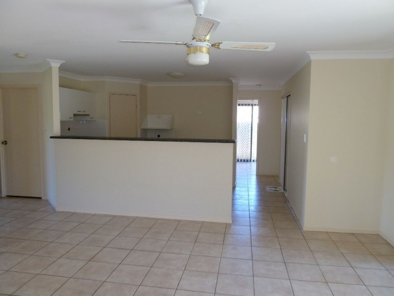 8 Horizon Place, Redland Bay QLD 4165