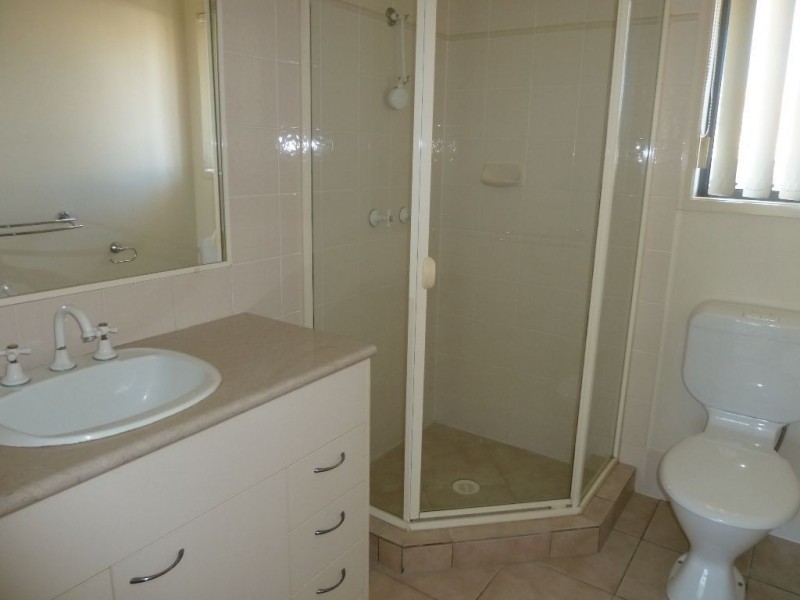 8 Horizon Place, Redland Bay QLD 4165