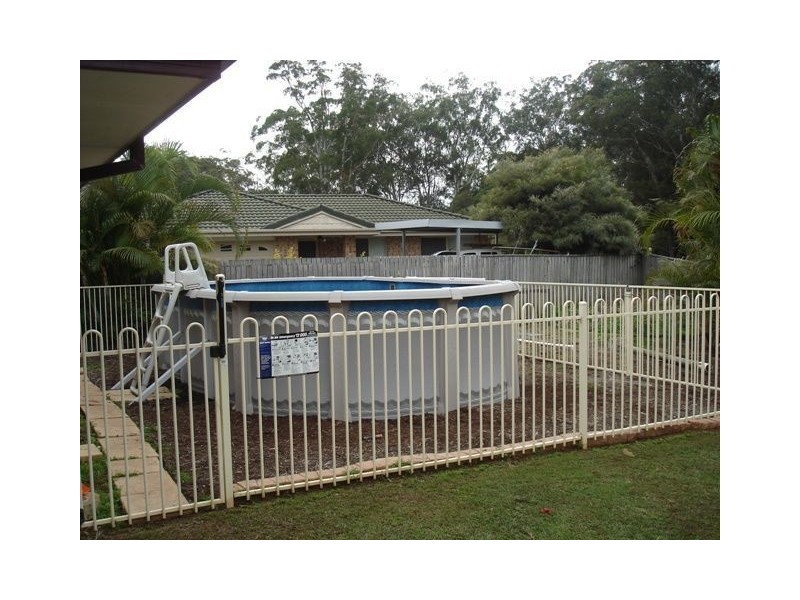 15 Niblick Way, Redland Bay QLD 4165