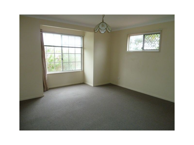 2 Albert Street, Victoria Point QLD 4165