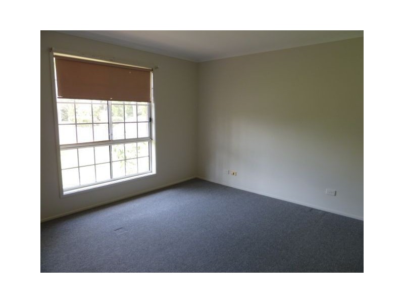 6 Troon Crt, Victoria Point QLD 4165