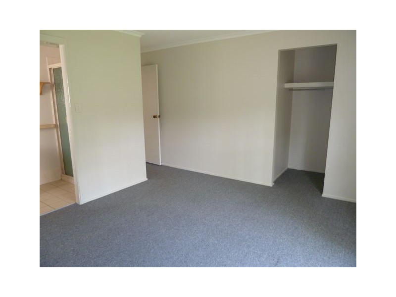6 Troon Crt, Victoria Point QLD 4165