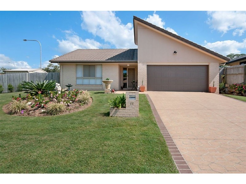 11 Dory Cl, Redland Bay QLD 4165