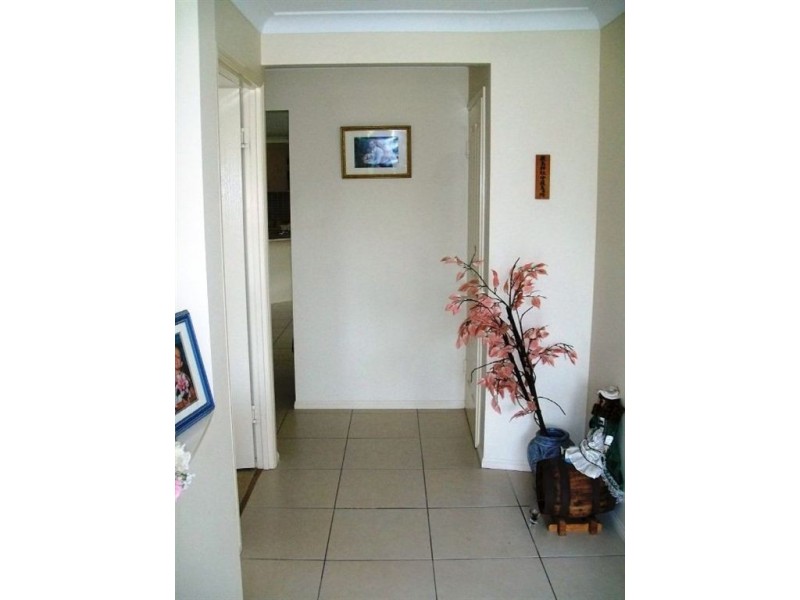 8 Scampi Place, Redland Bay QLD 4165