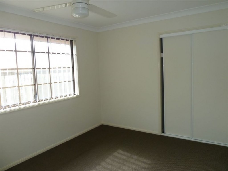 2 Montrose Place, Redland Bay QLD 4165