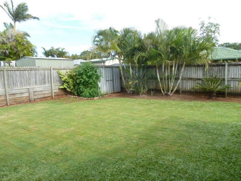 2 Montrose Place, Redland Bay QLD 4165