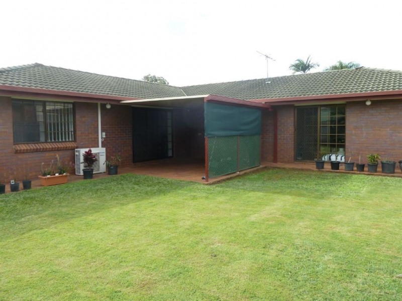 2 Montrose Place, Redland Bay QLD 4165