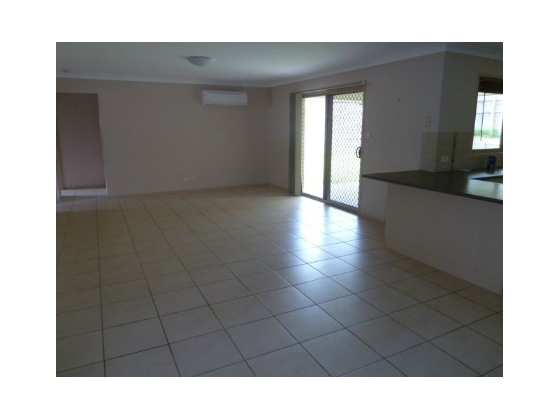 23 Snipe Street, Redland Bay QLD 4165