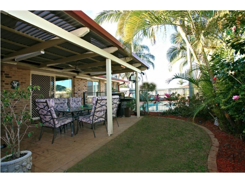 2 Parklands Ct, Victoria Point QLD 4165