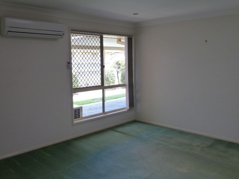 27 Daysland St, Victoria Point QLD 4165