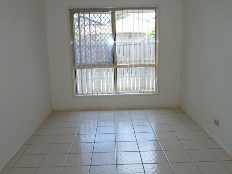 27 Daysland St, Victoria Point QLD 4165