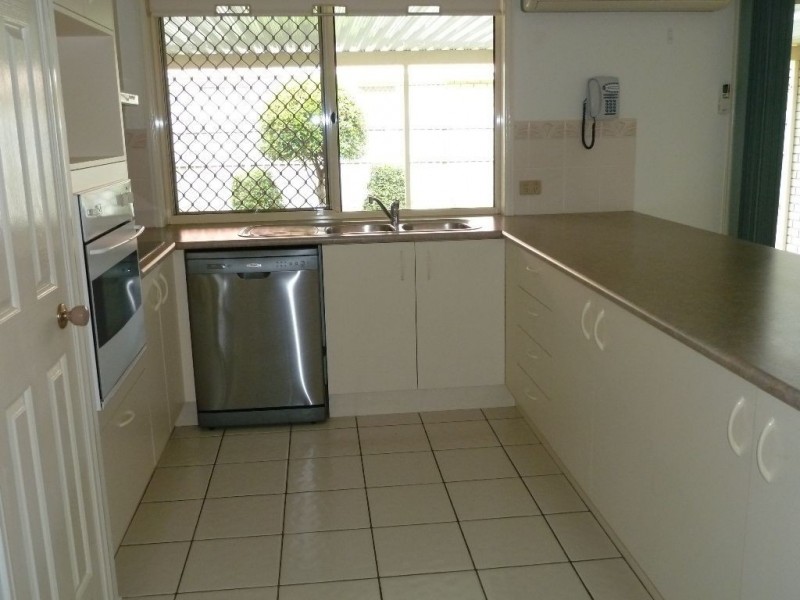 27 Daysland St, Victoria Point QLD 4165