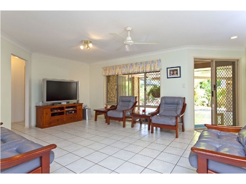 1 Apollo Ct, Victoria Point QLD 4165