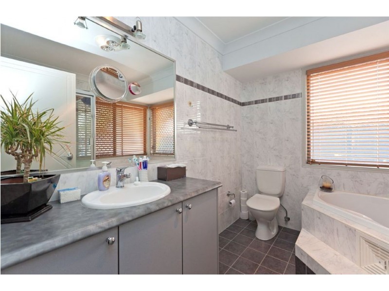 51 Brookvale Drive, Victoria Point QLD 4165