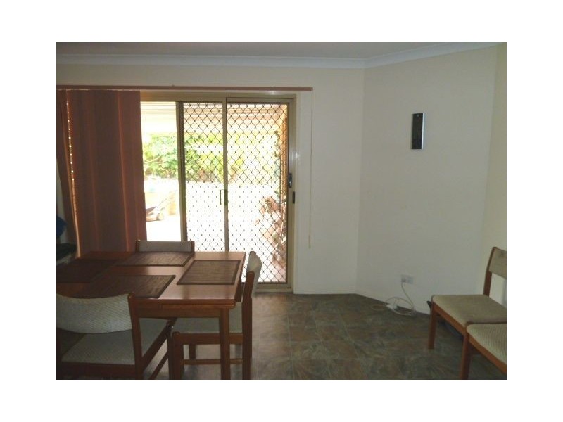 12 Gleneagles Crt, Redland Bay QLD 4165