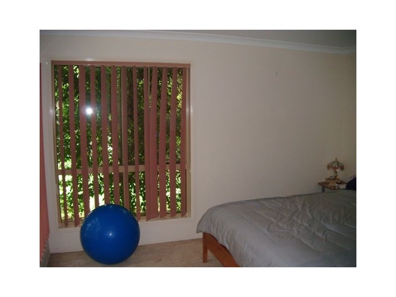 12 Gleneagles Crt, Redland Bay QLD 4165