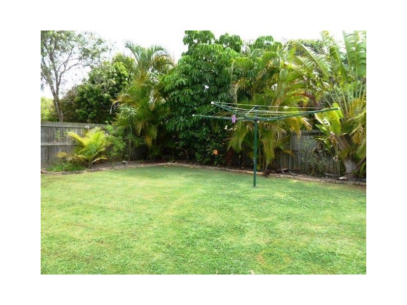 12 Gleneagles Crt, Redland Bay QLD 4165