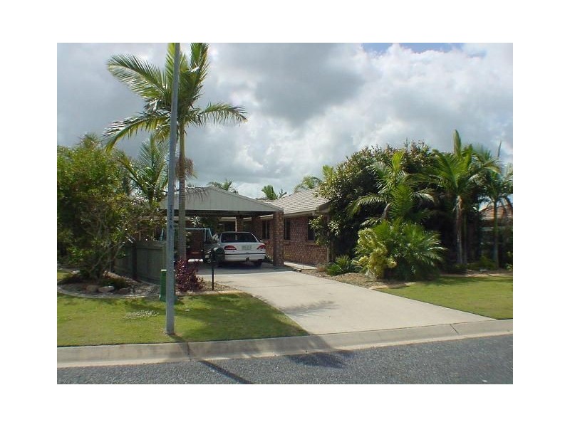 16 Pin Oak Cres, Victoria Point QLD 4165