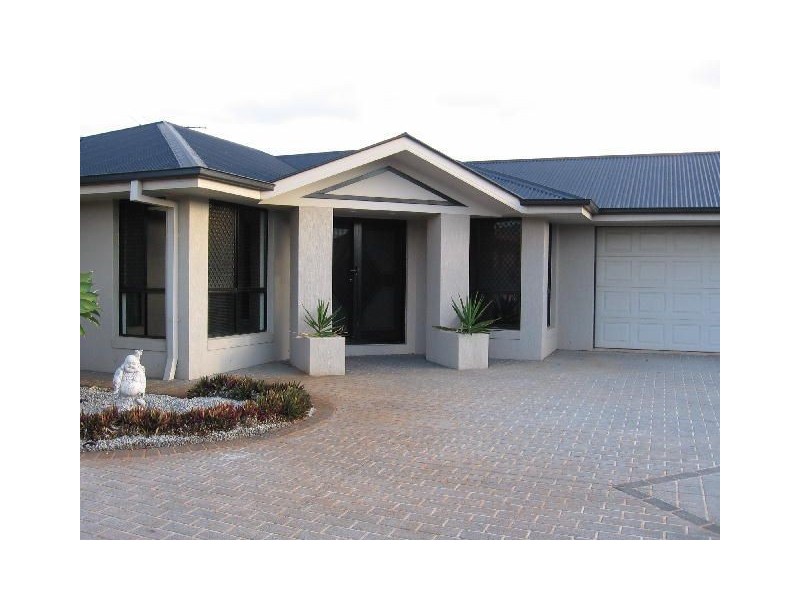 8 Horsley Place, Victoria Point QLD 4165