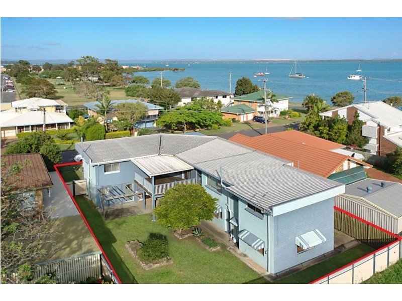 8 Beach Ct, Victoria Point QLD 4165
