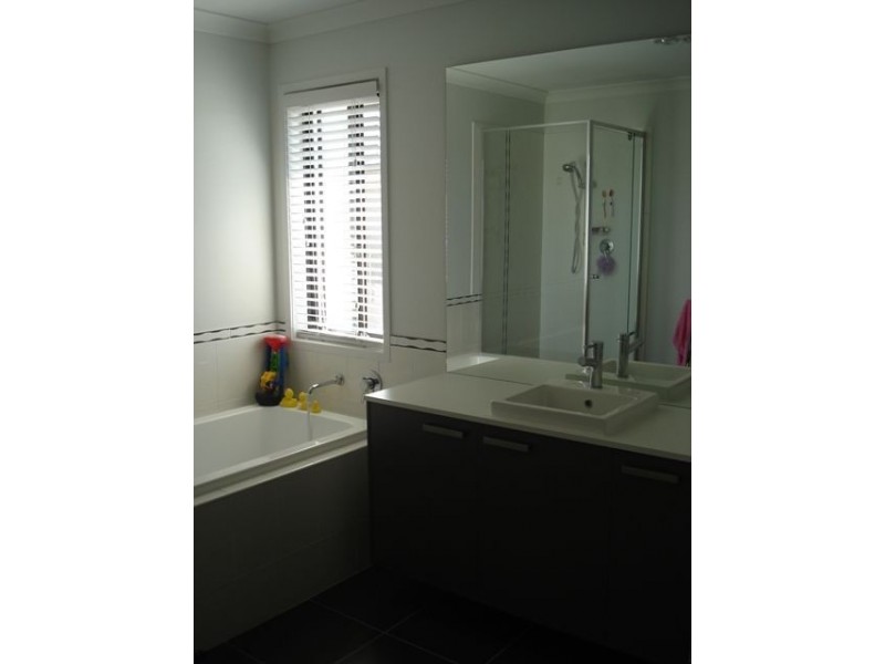 5 Creekwood Street, Victoria Point QLD 4165