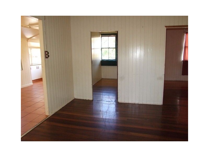 26 Weinam St, Redland Bay QLD 4165