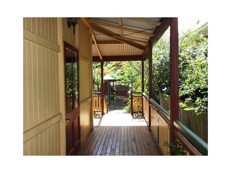 26 Weinam St, Redland Bay QLD 4165