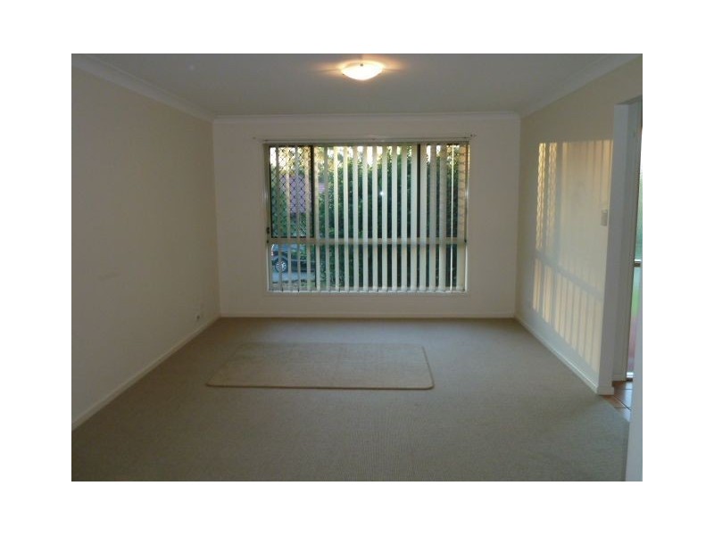 4 Portland Pde, Redland Bay QLD 4165