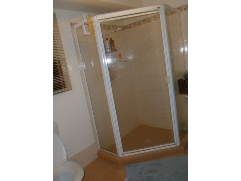 4 Portland Pde, Redland Bay QLD 4165