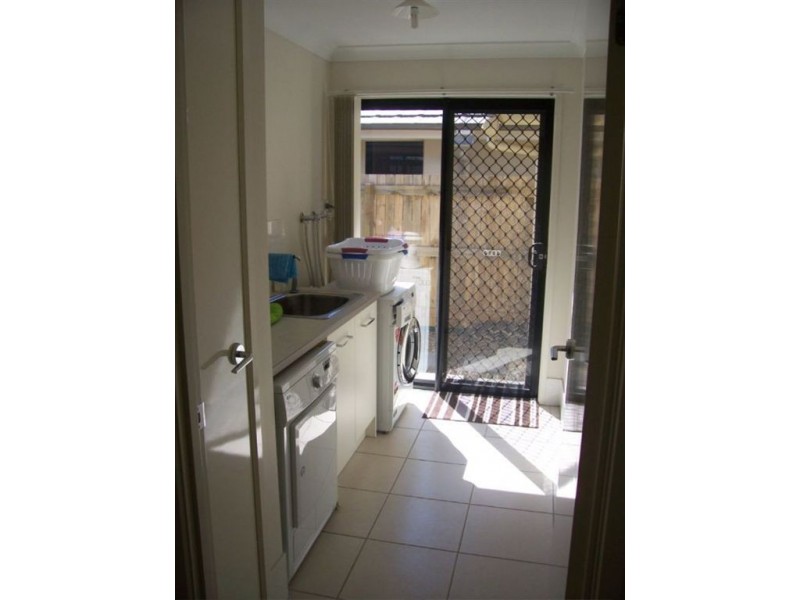 25 Treetop Place, Manly West QLD 4179