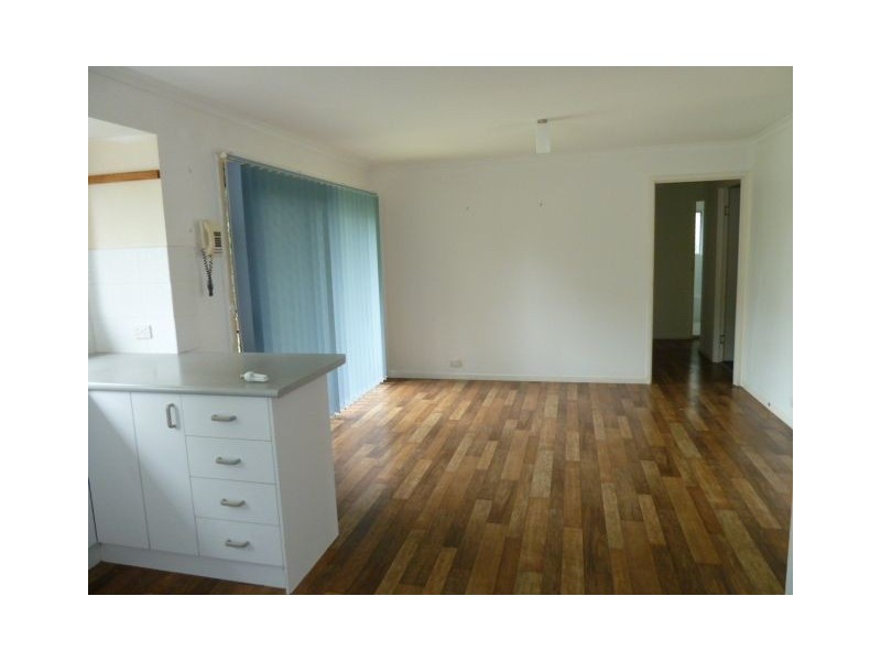 107 Broadwater Terrace, Redland Bay QLD 4165