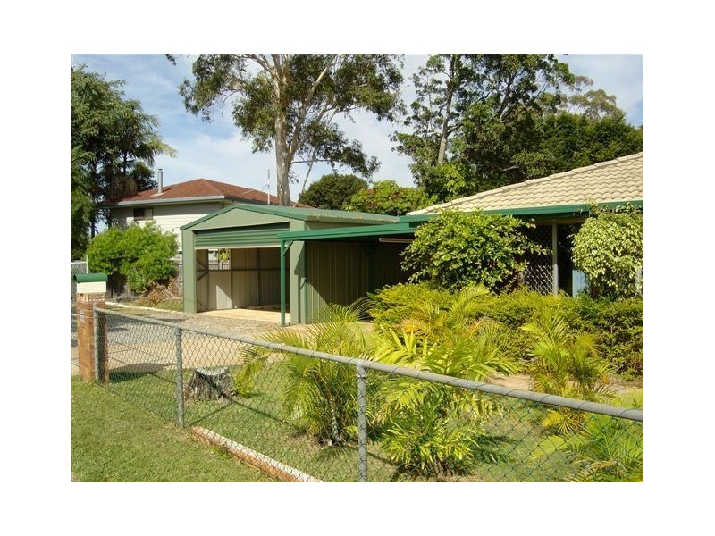 107 Broadwater Terrace, Redland Bay QLD 4165