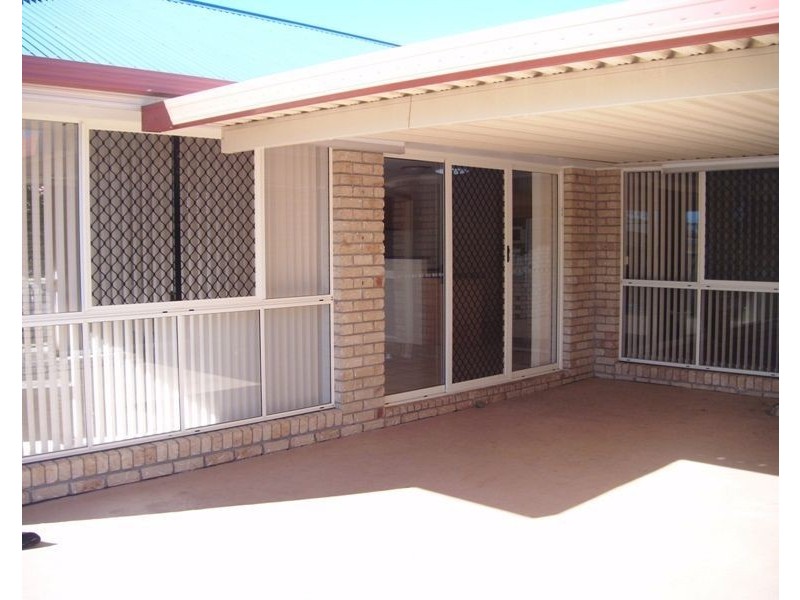 12 Torquay Rd, Redland Bay QLD 4165