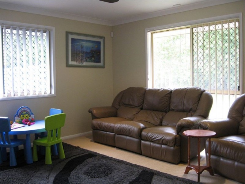 37 Parklink Drive, Redland Bay QLD 4165