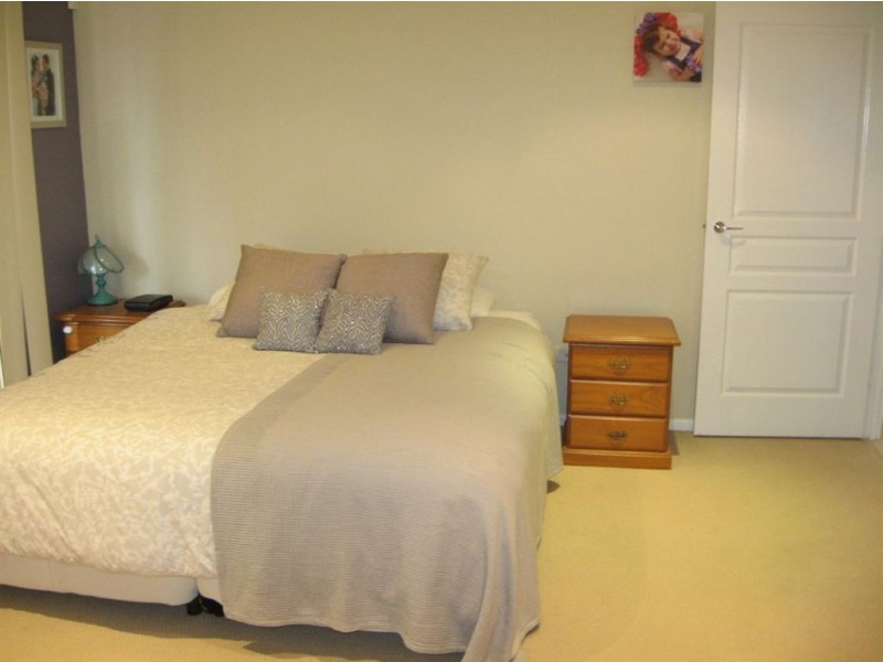 37 Parklink Drive, Redland Bay QLD 4165
