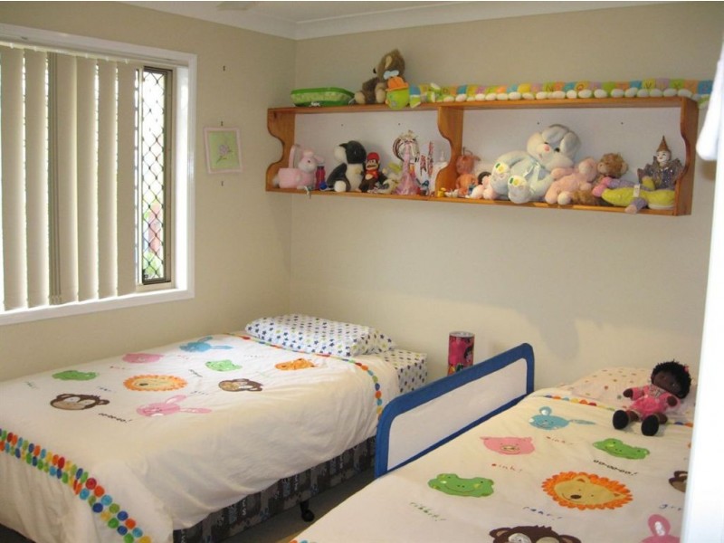 37 Parklink Drive, Redland Bay QLD 4165