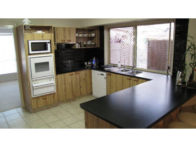 6 Holz Street, Victoria Point QLD 4165