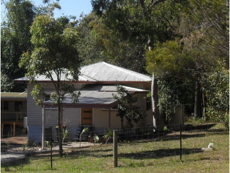 70 High Central Rd, Macleay Island QLD 4184
