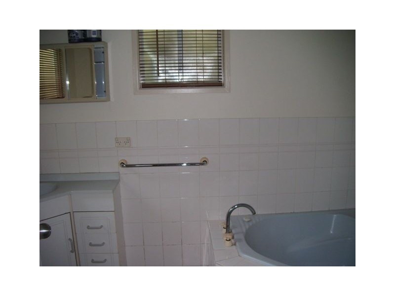 95 Railway Parade, Thorneside QLD 4158