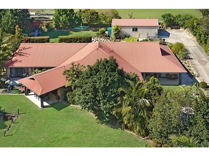 12 Kalmia Drive, Redland Bay QLD 4165