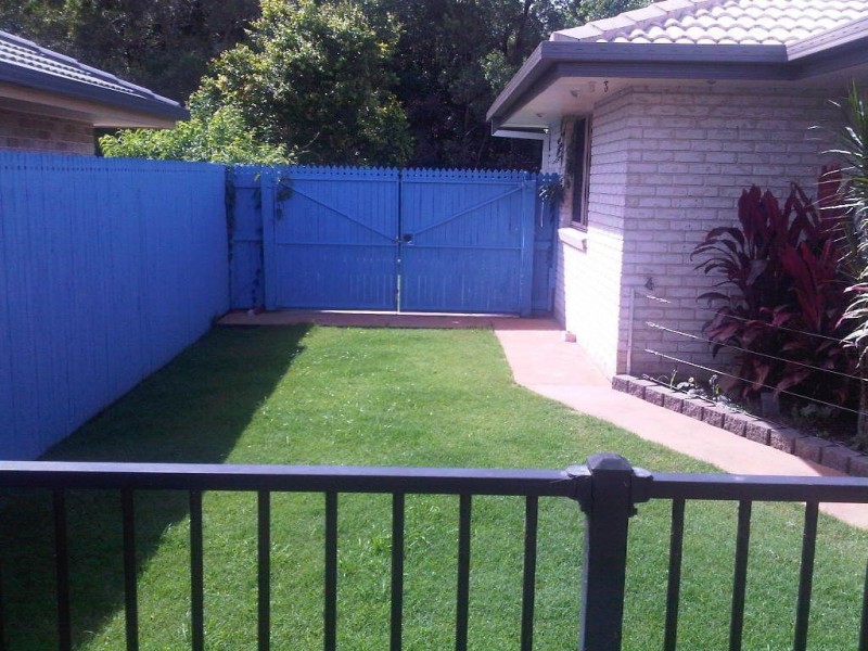 37 Parklink Drive, Redland Bay QLD 4165