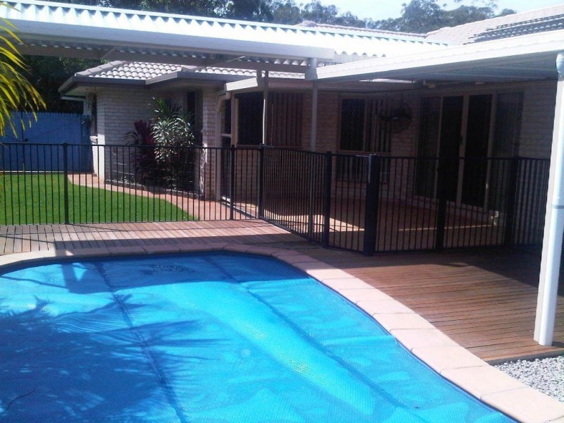 37 Parklink Drive, Redland Bay QLD 4165