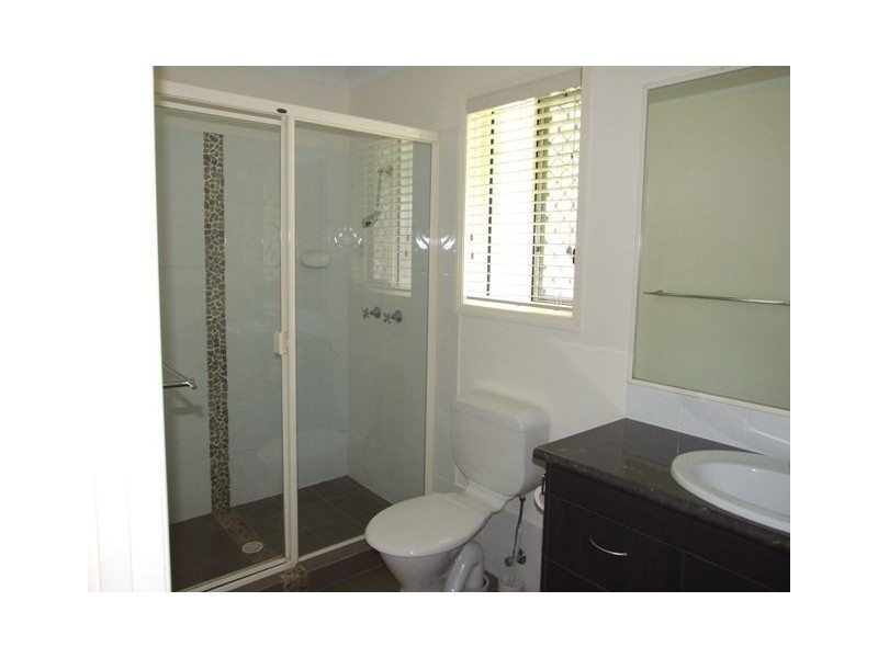 39 Spinnaker Circuit, Redland Bay QLD 4165