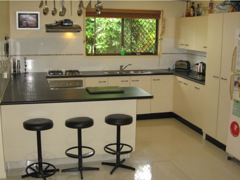 146 Main St, Redland Bay QLD 4165
