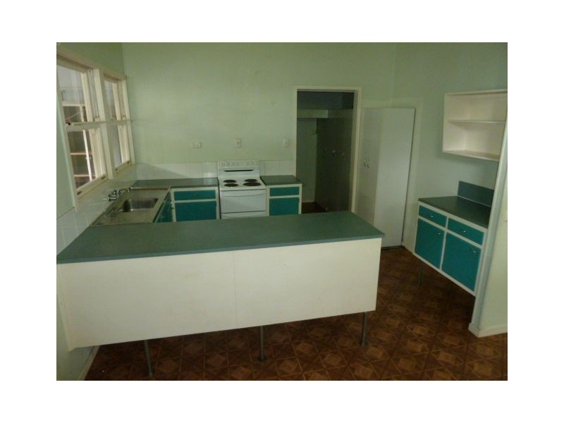 92 Colburn Ave, Victoria Point QLD 4165