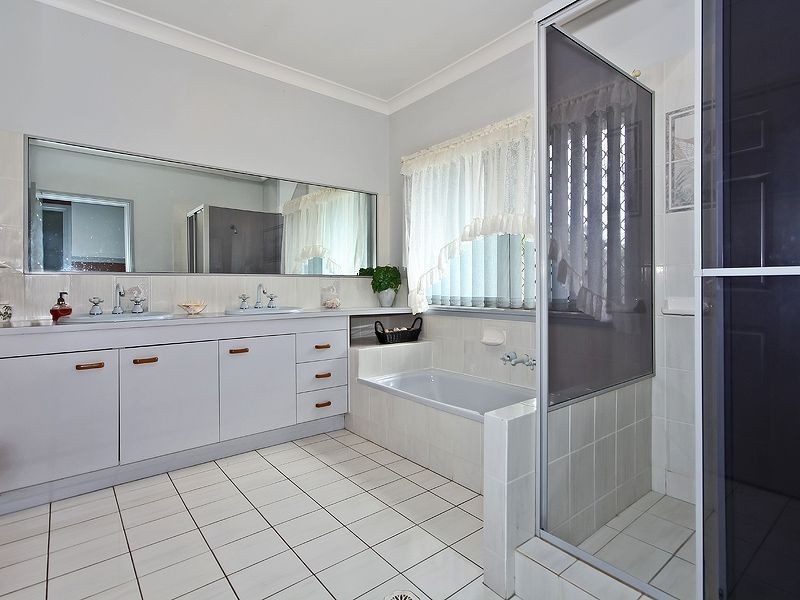 44 Cane Street, Redland Bay QLD 4165