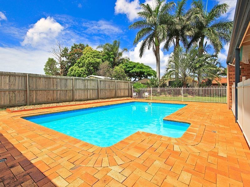 44 Cane Street, Redland Bay QLD 4165