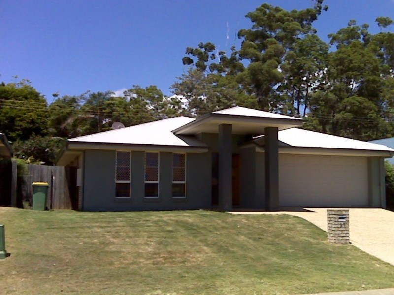 39 Spinnaker Circuit, Redland Bay QLD 4165