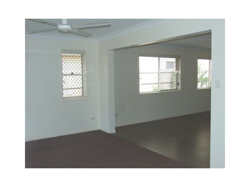 39 Spinnaker Circuit, Redland Bay QLD 4165