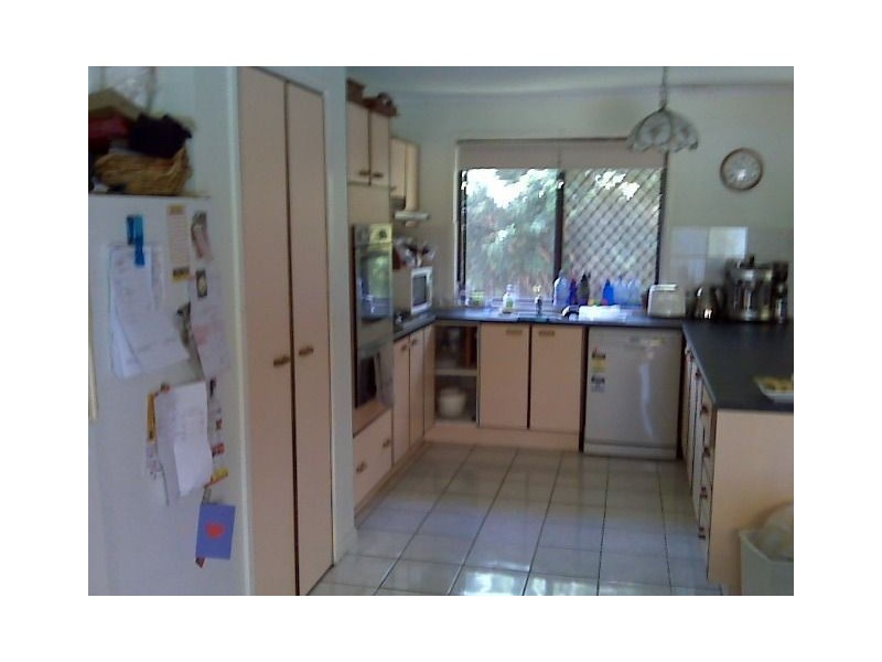 8 Sunshine Street, Victoria Point QLD 4165